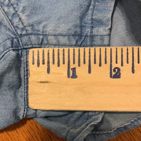 Love Tree Size Small elastic waist with drawstring & pocketed short shorts - Picture 3 of 8